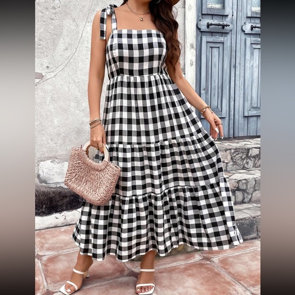 Boho Black White Plaid Gingham Ruffle Maxi Dress - Picture 3 of 9